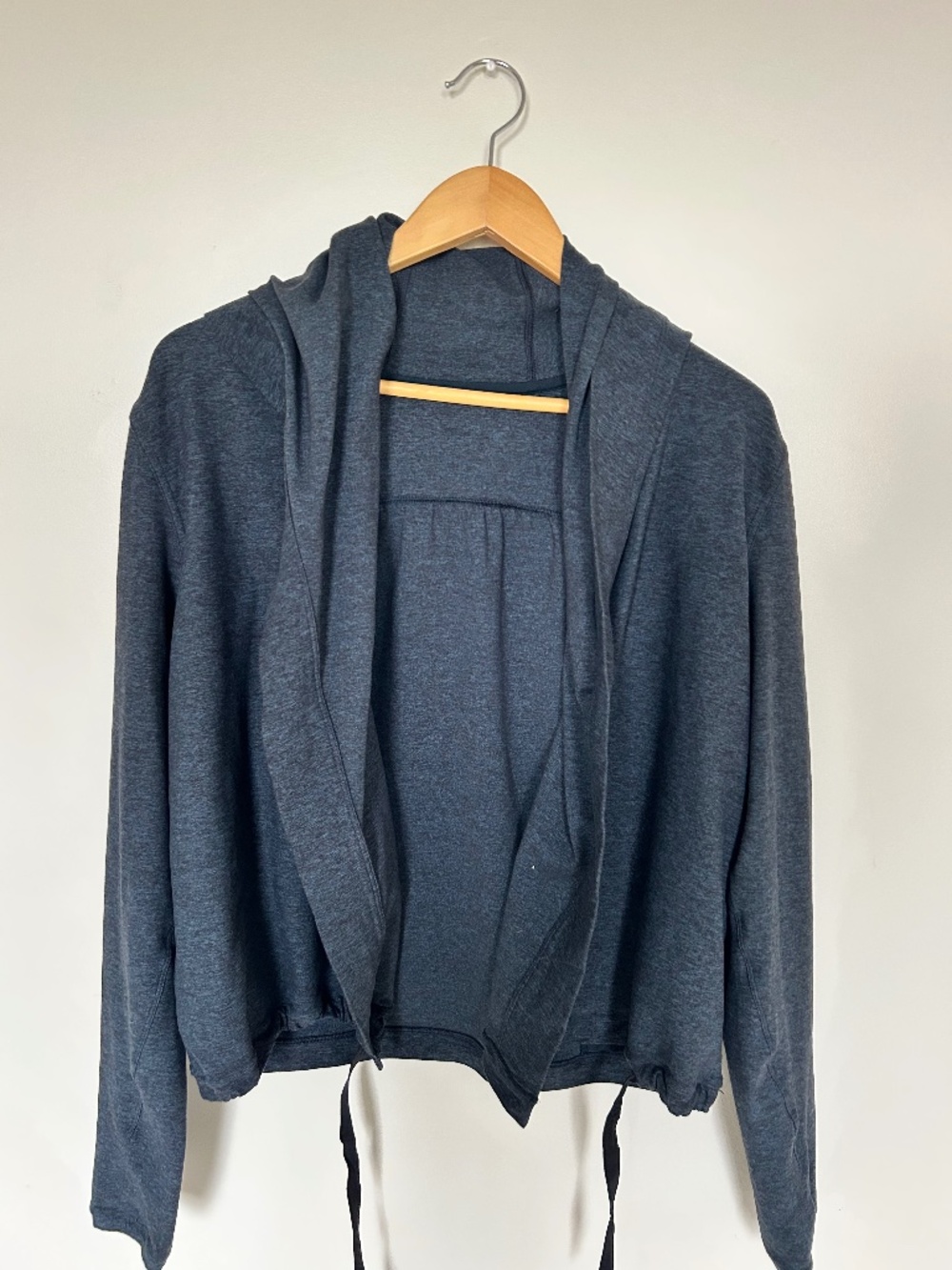 Lululemon Wrap Sweater Dark blue.